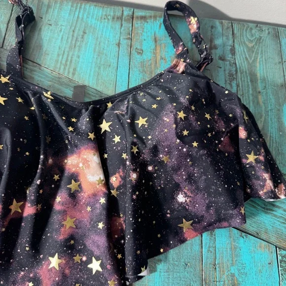 Torrid Black Gold Star Metallic Print 1PC Flounce Top SwimSuit 1X (TOP ONLY) - Picture 5 of 10